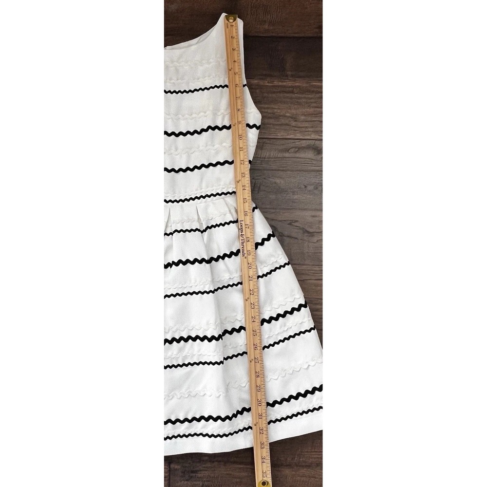 Freeway Women's Dress Monochrome Black White Ric Rac Striped Fit & Flare NWT Med - Picture 4 of 13